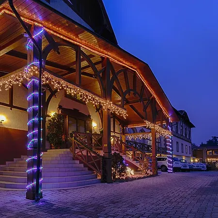 Erzsebet Park ホテル 3*