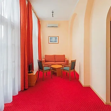 Erzsébet Park 3*