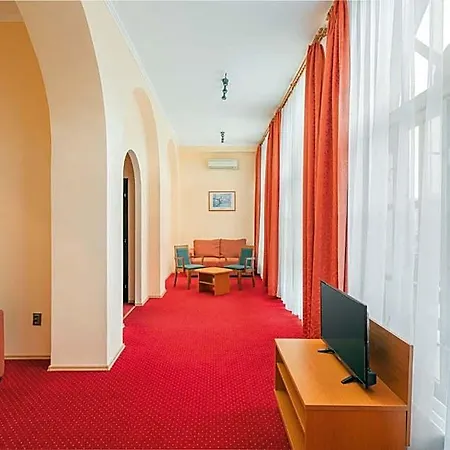 Erzsébet Park Hotel
