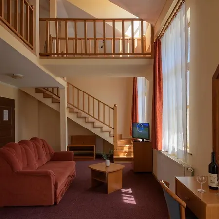 Otel Erzsebet Park Parád