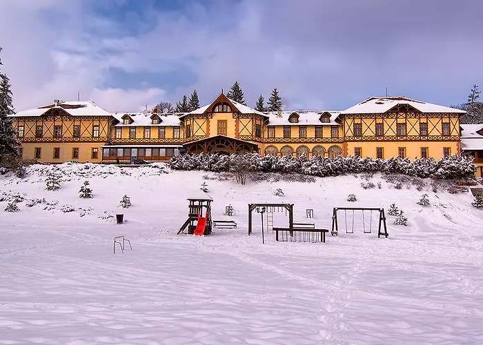Erzsebet Park 3* Parád